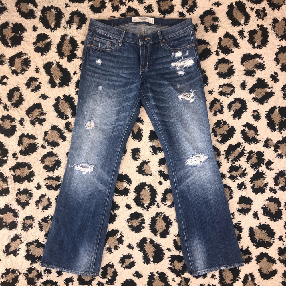 Abercrombie & Fitch - bootcut - distressed jeans